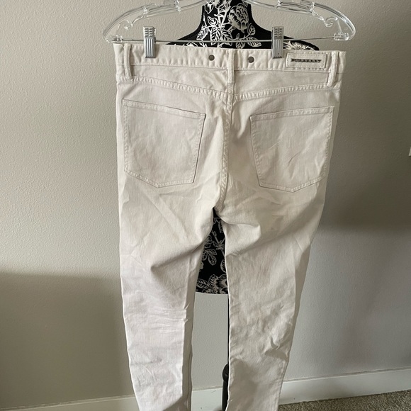 Brand new 100% authentic Burberry jeans - Picture 6 of 10